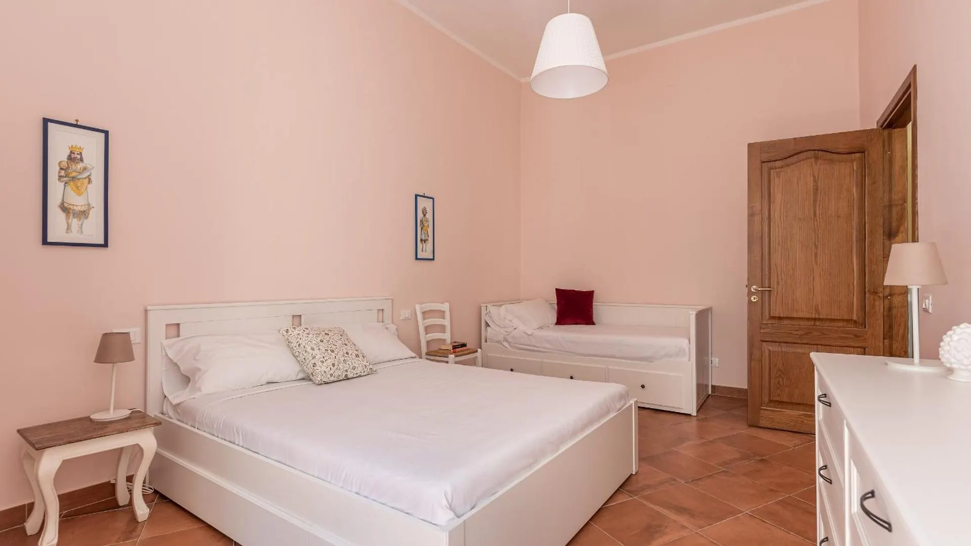 Il Cortile Degli Aragonesi By Wonderful Italy Daire Palermo